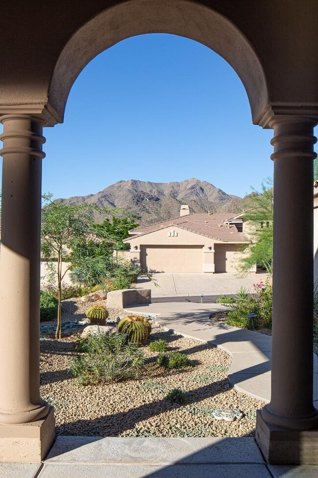 11183 E Beck Ln in Scottsdale, AZ - Building Photo - Building Photo