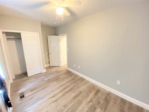 439 E Washington Ln, Unit Unit 1 in Philadelphia, PA - Building Photo - Building Photo