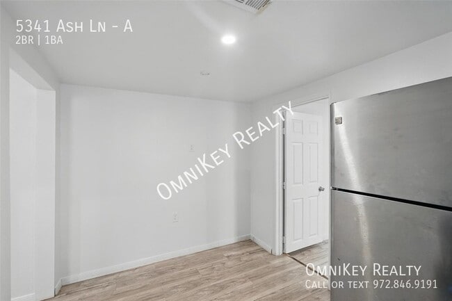 5341 Ash Ln in Dallas, TX - Building Photo - Building Photo