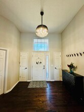 5912 NE Turquoise Dr in Lee's Summit, MO - Building Photo - Building Photo