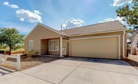 10715 Chilili Dr NW in Albuquerque, NM - Building Photo