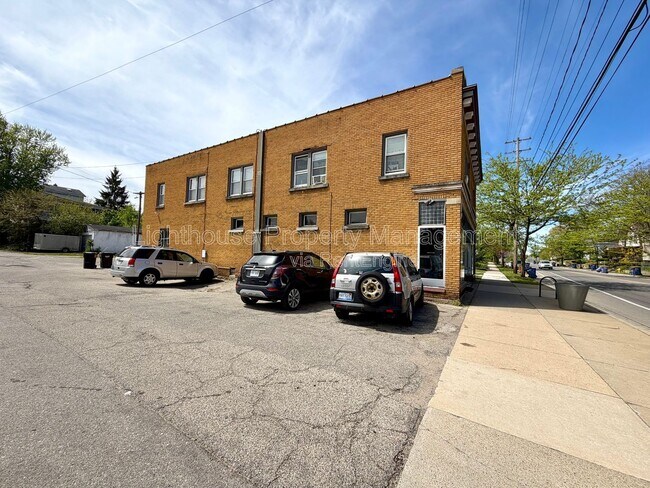 744 M.L.K. Jr St SE in Grand Rapids, MI - Building Photo - Building Photo