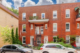 940 Saint-Ferdinand Rue in Montréal, QC - Building Photo