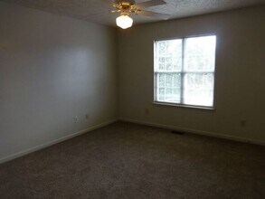 953 Pedro Dr in Fayetteville, NC - Building Photo - Building Photo