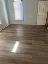 1102 N Elm St in Hutchinson, KS - Building Photo - Building Photo