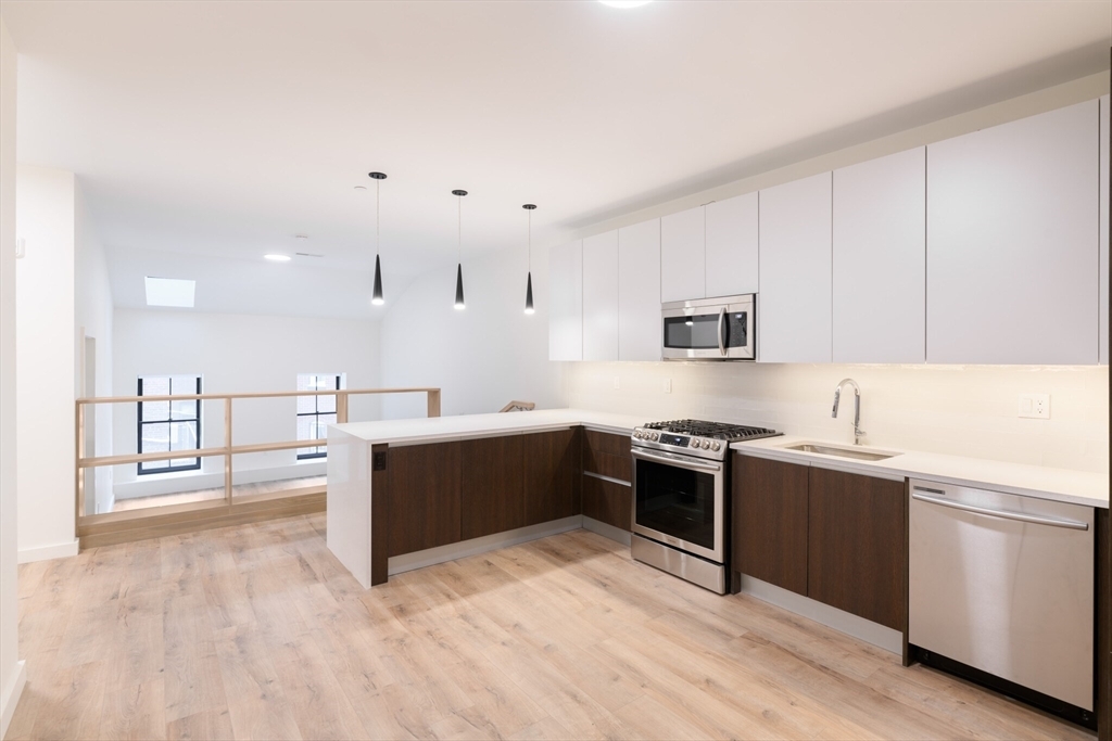 1 Sewall St in Boston, MA - Building Photo