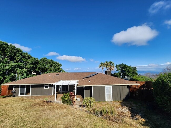 property at 458 Naalae Rd