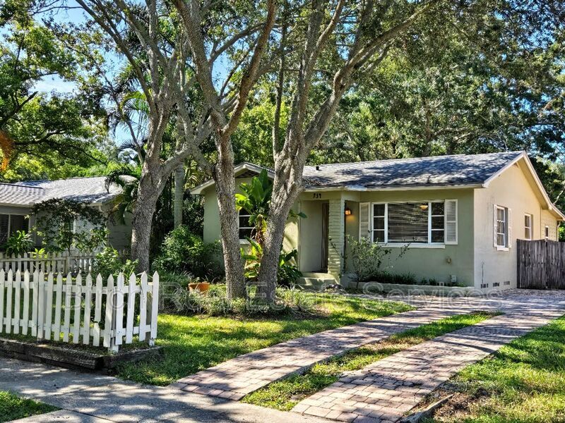 734 Wilkie St in Dunedin, FL - Building Photo