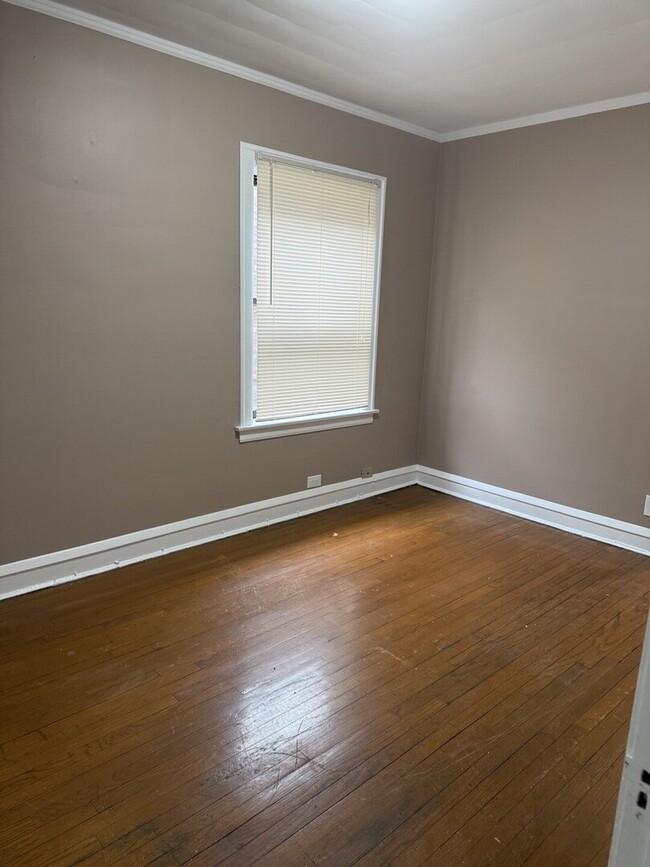 1745 E 84th Pl in Chicago, IL - Building Photo - Building Photo