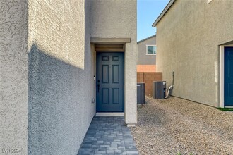 5369 Lynn Crk Ave in Las Vegas, NV - Building Photo - Building Photo