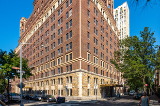 The Watermark at Brooklyn Heights in Brooklyn, NY - Building Photo - Building Photo