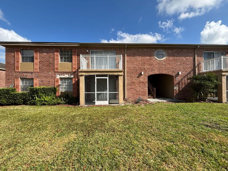 2407 Branch Way in Maitland, FL - Building Photo