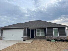 154 Olde Hearth Rd in New Market, AL - Building Photo