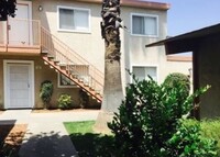 Cambria Park Apartments in Loma Linda, CA - Foto de edificio - Building Photo