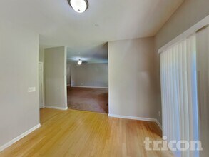 4620 Van Leer Ct in Nolensville, TN - Foto de edificio - Building Photo