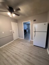 7221 Raytown Rd in Raytown, MO - Foto de edificio - Building Photo
