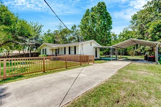 2614 Dupont St in Pasadena, TX - Building Photo - Building Photo