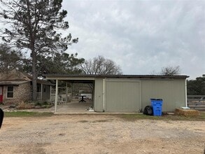 1441 Gatlin Creek Rd in Dripping Springs, TX - Building Photo - Building Photo