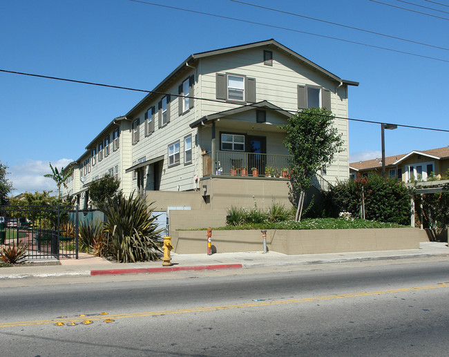 135 Riverside Dr in Watsonville, CA - Building Photo - Building Photo