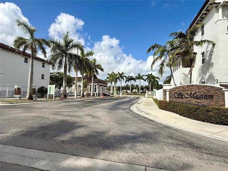 8960 NW 97th Ave, Unit 105 in Medley, FL - Building Photo