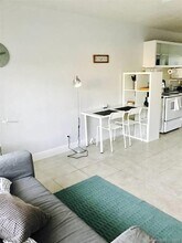 23 NE 23rd Ave-Unit -1 in Pompano Beach, FL - Building Photo - Building Photo