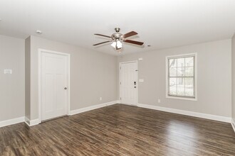 141 Colony Park Ln in Locust Grove, GA - Building Photo - Building Photo