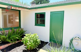 1623 Howard Ave in San Carlos, CA - Building Photo - Building Photo
