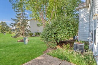10549 Wakefield Ln in Huntley, IL - Building Photo - Building Photo