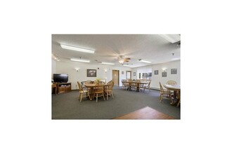 Shore Manor Senior Apartments in Marinette, WI - Building Photo - Building Photo