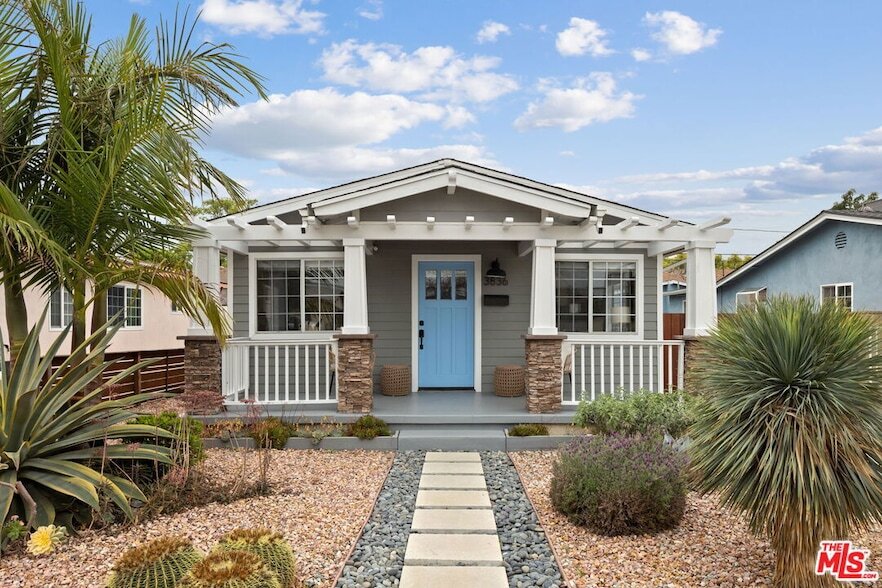 3836 Seneca Ave in Los Angeles, CA - Building Photo