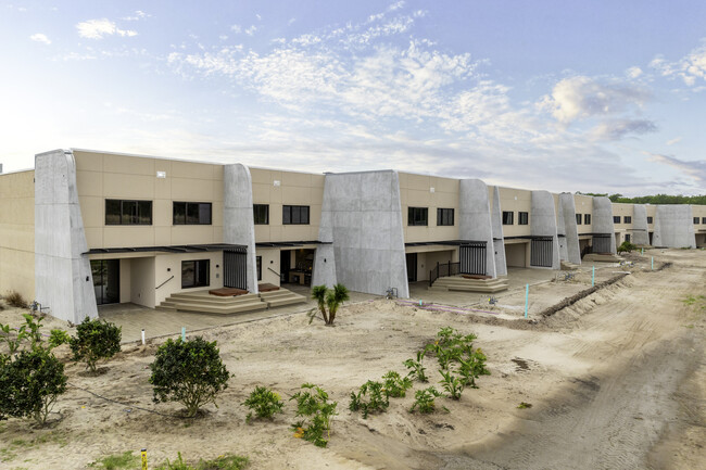 Magic Village Condominiums in Kissimmee, FL - Building Photo - Building Photo