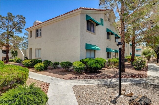 760 Hunters Creek Ln, Unit 104