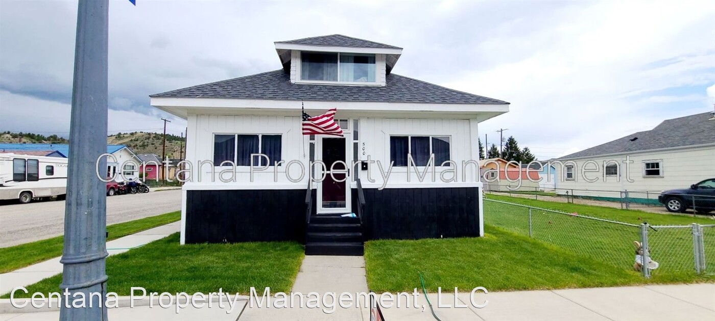 500 E Commercial Ave in Anaconda, MT - Foto de edificio