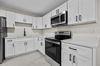 1580 E Duval St-Unit -1 in Lake City, FL - Building Photo - Building Photo