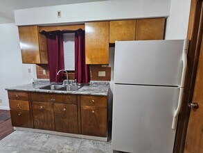 2085 1st Ave in Marion, IA - Building Photo - Building Photo