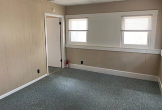 1441 W Macon St in Decatur, IL - Building Photo - Building Photo