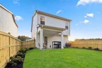 3314 Stonewall Ln in Atlanta, GA - Foto de edificio - Building Photo