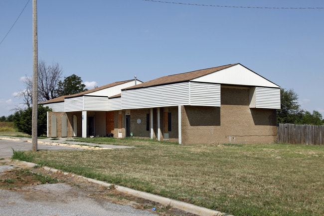 Renaissance Park in El Reno, OK - Building Photo - Building Photo