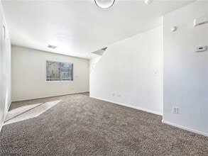 5278 Paradise Valley Ave in Las Vegas, NV - Building Photo - Building Photo