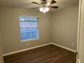 10134 Cassandra Dr in Austin, TX - Foto de edificio - Building Photo
