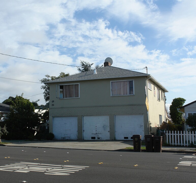 5008-5012 Barrett Ave in Richmond, CA - Building Photo