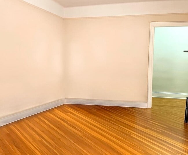 83-09 Lefferts Blvd in Queens, NY - Building Photo - Building Photo
