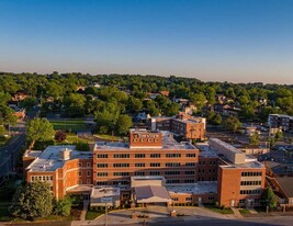 TownView Senior Living in Johnson City, TN - Building Photo