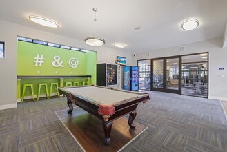 City View in Hayward, CA - Foto de edificio - Building Photo