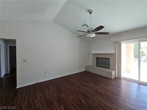 8801 Pennystone Ave in Las Vegas, NV - Building Photo - Building Photo