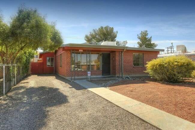 832 E Lester St in Tucson, AZ - Building Photo - Building Photo