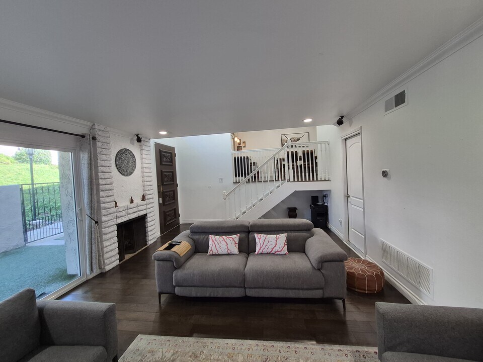 5313 Sevilla Ct in Whittier, CA - Building Photo