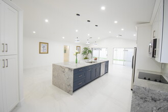 11071 Baybreeze Way in Boca Raton, FL - Building Photo - Building Photo