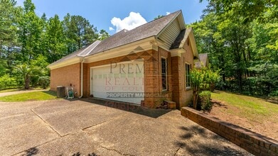 68 Heartwood Dr in Cataula, GA - Building Photo - Building Photo