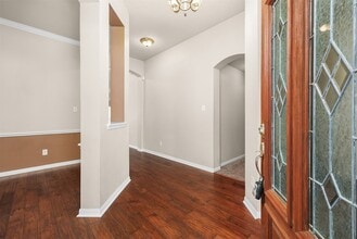 3715 Crescent Dr in Pearland, TX - Foto de edificio - Building Photo